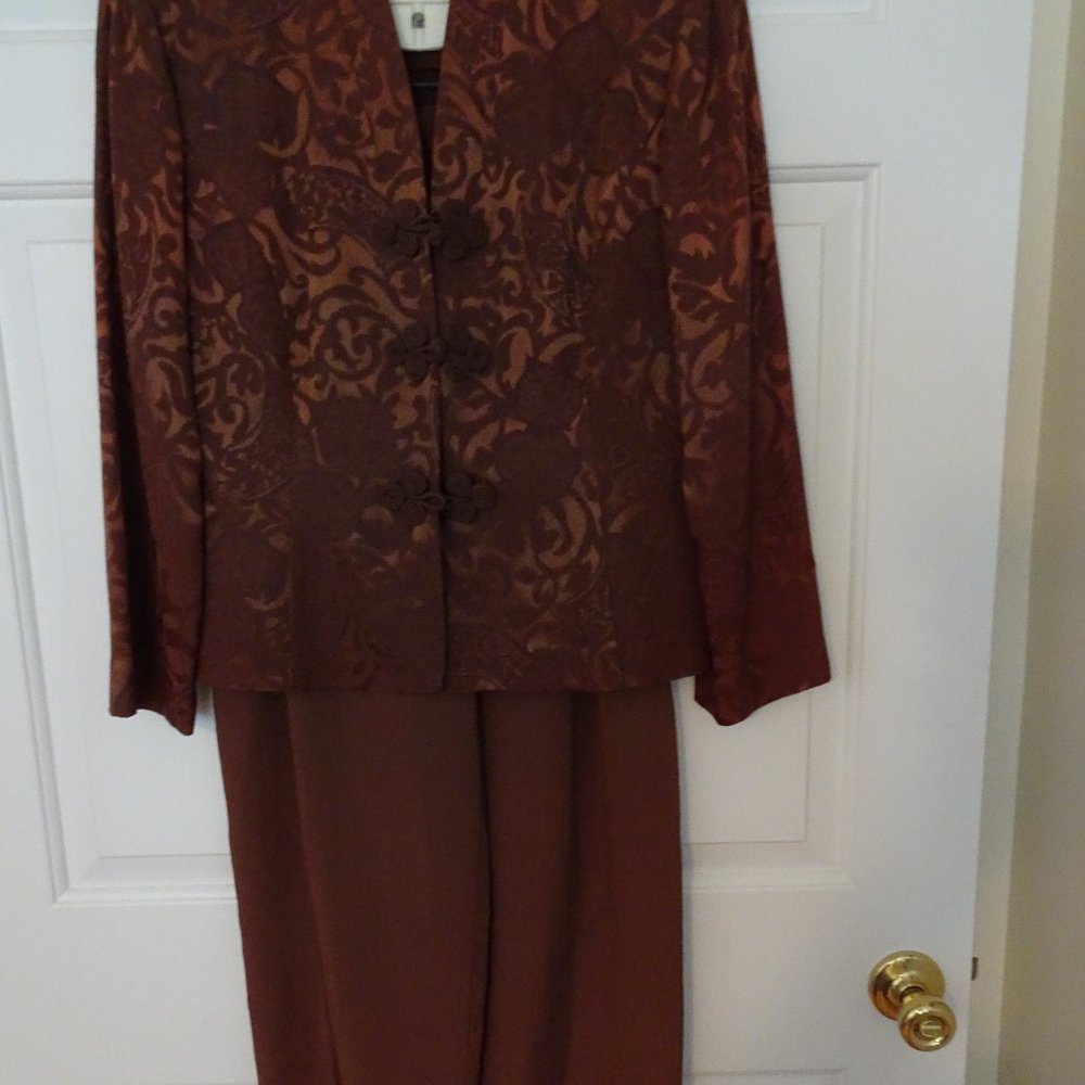 Jessica Howard NEW Dressy Paintsuit in Size 8 Bronze